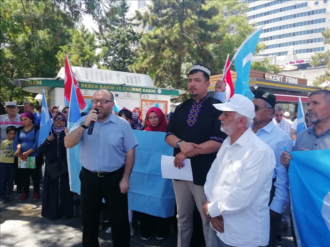 Urumçi Katliamında Ölenler 10. Yılında Anıldı 