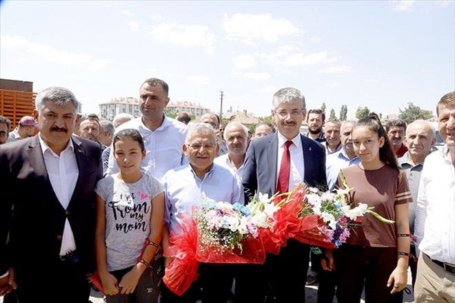 BİZİM DAVAMIZ HİZMET DAVASI