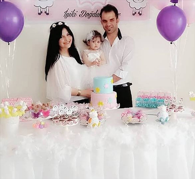 Geride mutlu fotoğrafları kaldı 