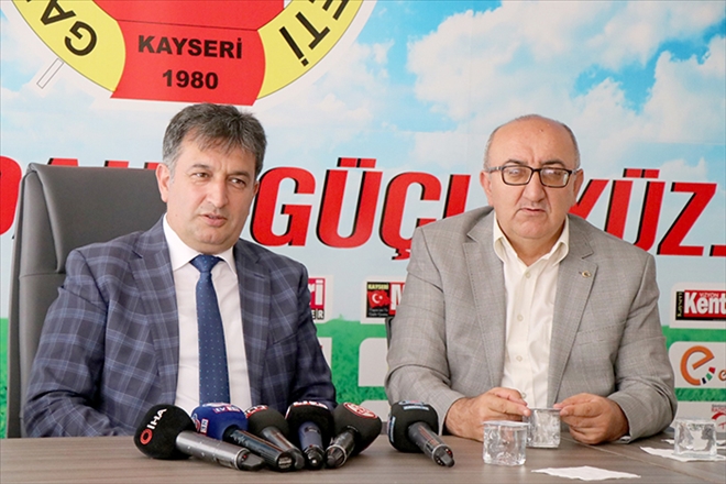 Gazeteciler yüzme öğrenecek 