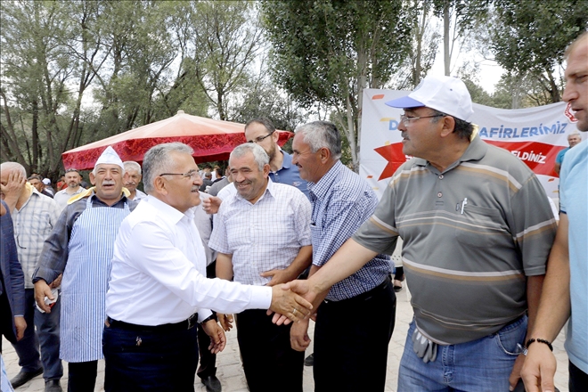 Başkan Büyükkılıç, gurbetçilerle 