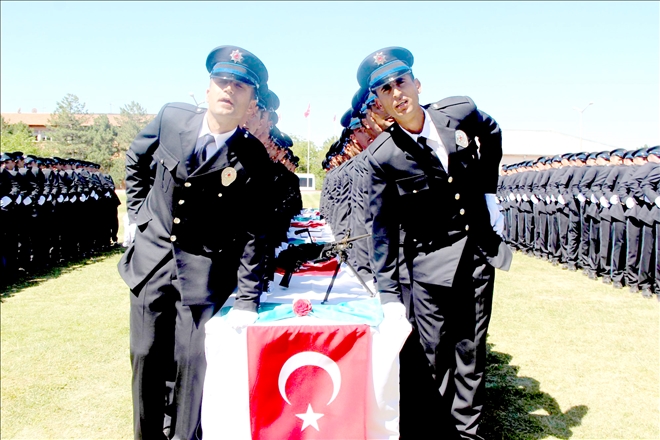 Kayseri´de 557 polis adayı yemin etti 