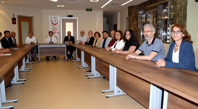 İl Sağlık Müdürü Benli´nin Ev Sahipliğinde Kan Zirvesi Yapıldı 
