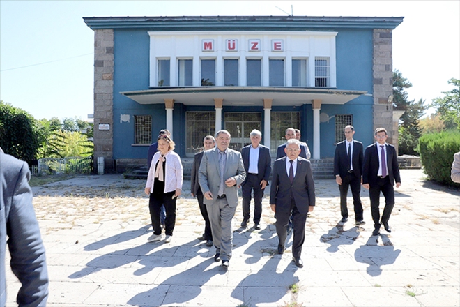 ESKİ MÜZE TAŞINDI, YENİ MÜZE KURULUYOR