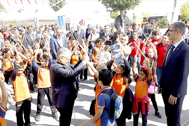 Büyükşehir´den Bilim Şenliği 