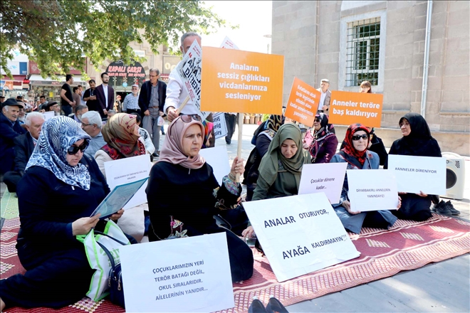 Kayseri´de, Diyarbakır´daki annelere destek sürüyor 