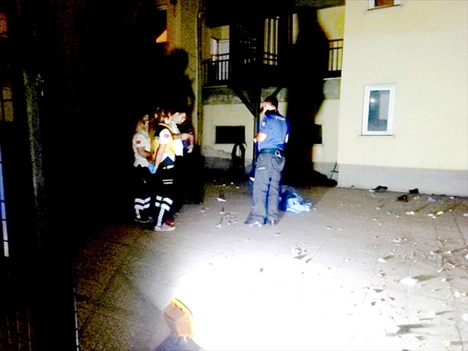 Bunalıma giren kadın 7. kattan atlayarak intihar etti. 