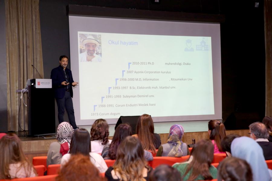 AGÜ’de kariyer sohbetleri 