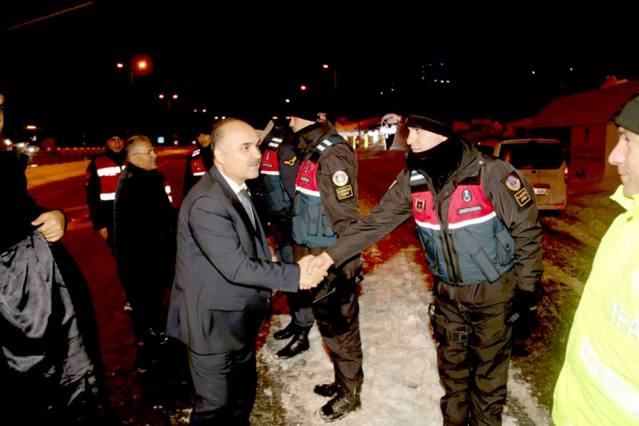  Vali Günaydın yeni yıl tedbirlerini yerinde denetledi 