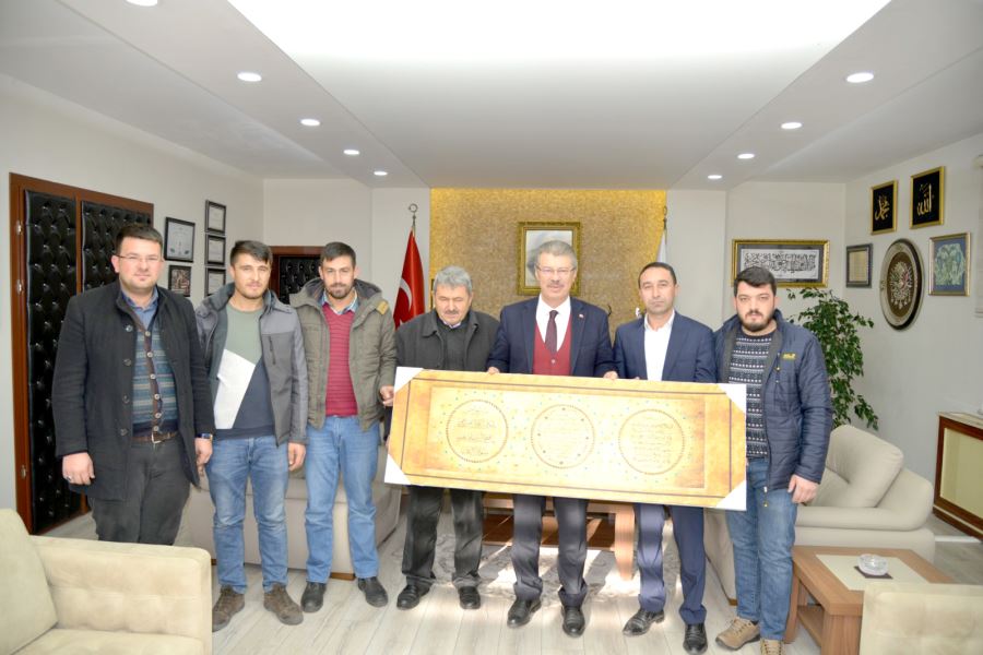 AKAY’A GENÇ ÇİFTÇİLERİN ZİYARETLERİ SÜRÜYOR
