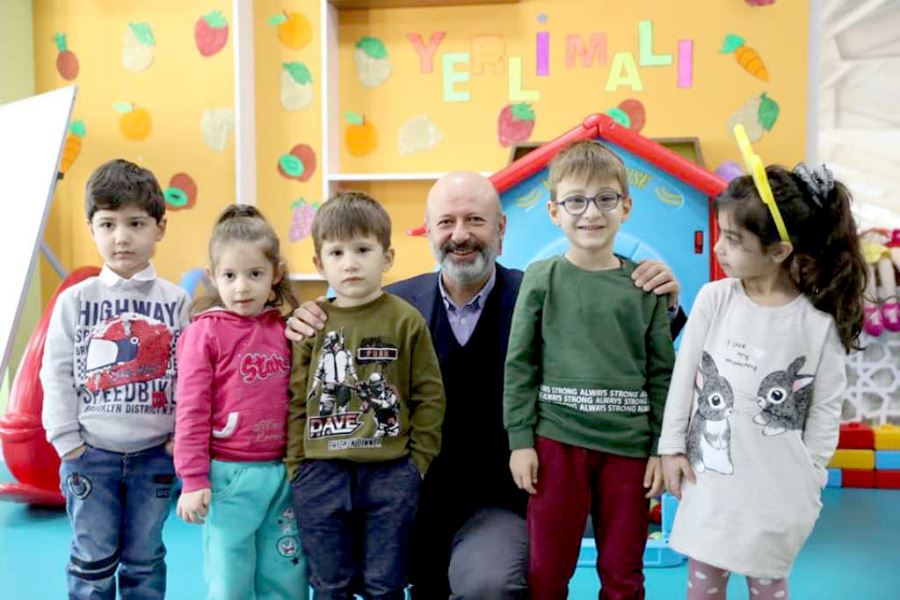 ÇOCUKLARIMIZ İÇİN ÇALIŞIYORUZ”