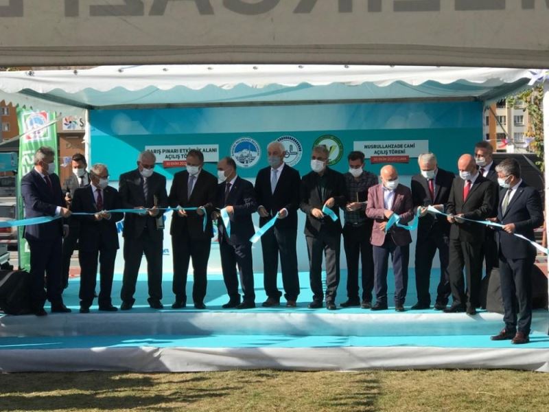 Melikgazi’de hem etkinlik alanı hem de cami açılışı yapıldı
