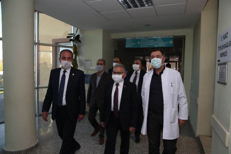 Tomarza’da Büyükkılıç rüzgarı
