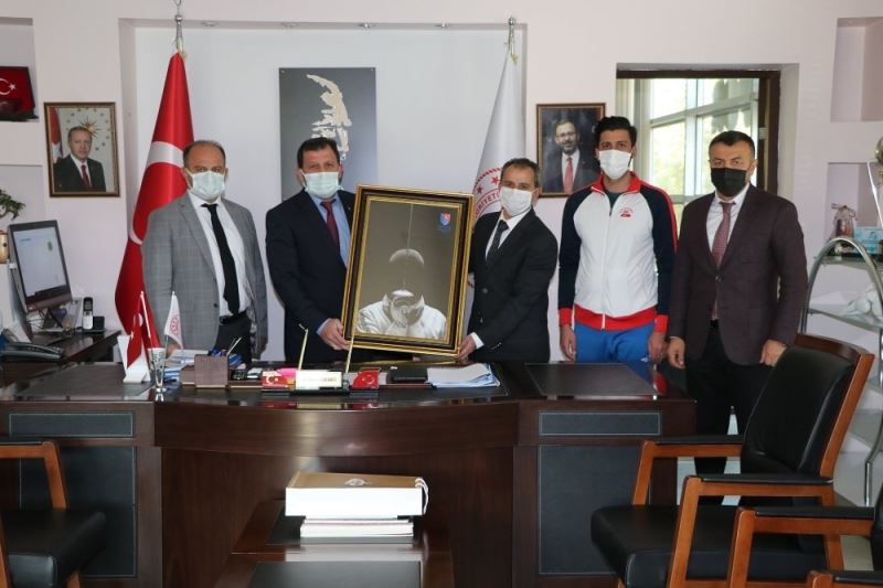 Hayber’den Kabakcı’ya ziyaret

