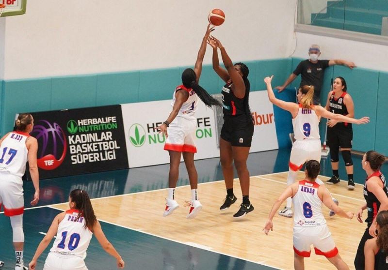 Bellona Kayseri deplasmanda kaybetti
