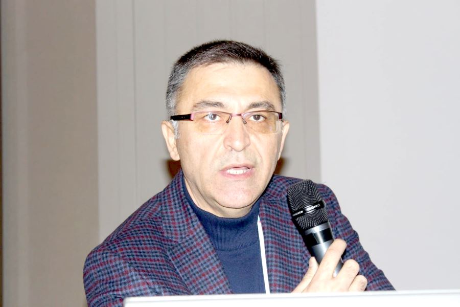 Türk doktordan Ukraynalı kadın doğum uzmanlarına ‘kadın hastalıkları’ semineri 