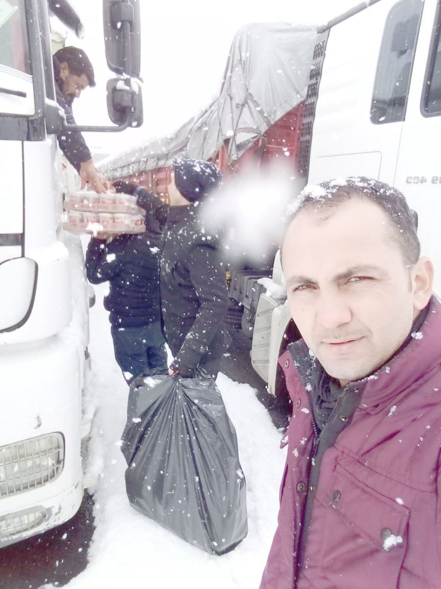 Büyükşehir, yolda kalanın yanında