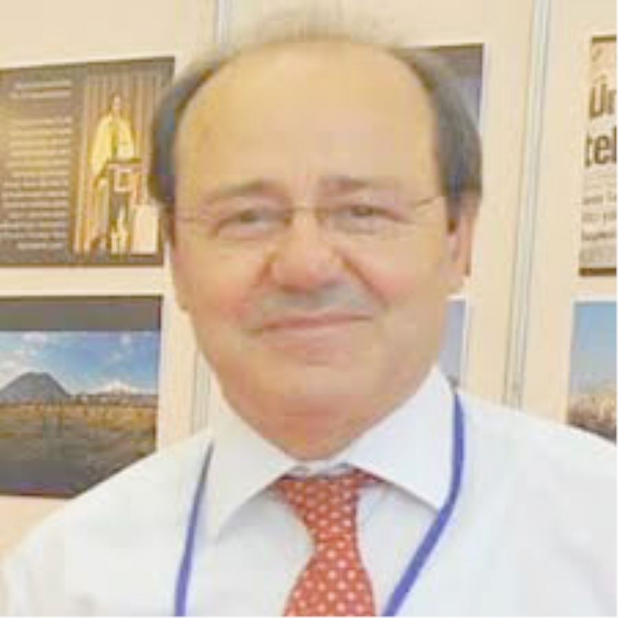 ANADOLU’DA KÖŞE YAZARI OLMAK