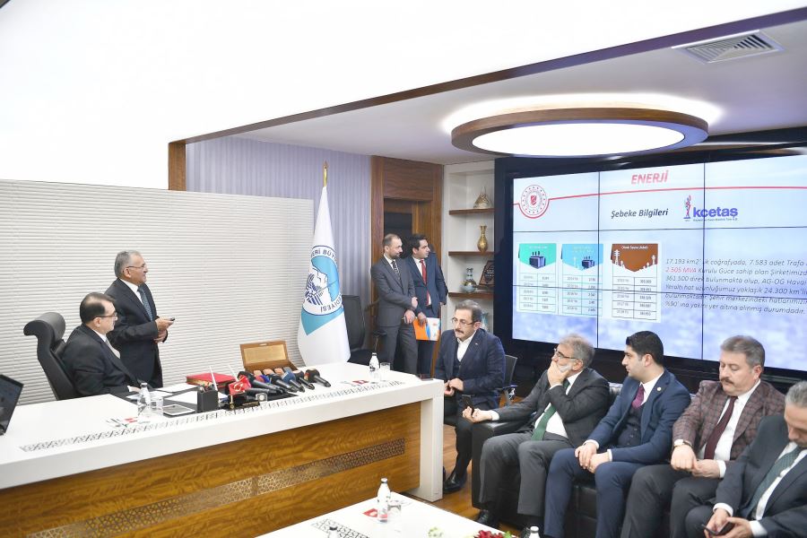 Enerji ve Tabii Kaynaklar Bakanı Dönmez, Başkan Büyükkılıç’ı ziyaret etti