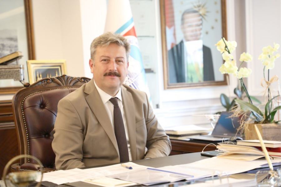 Başkan Palancıoğlu, ödül alan gazetecileri tebrik etti