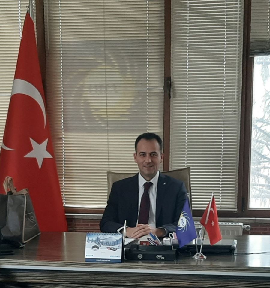 “Çekirgelerin İran ve Irak tarafına ulaşmaları Türkiye için risk taşıyor”