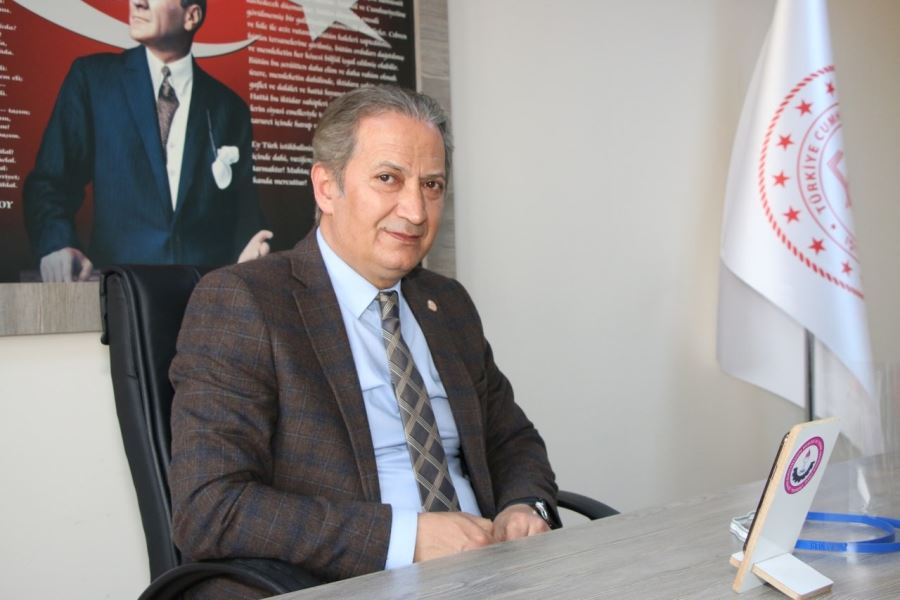  İl Milli Eğitim Müdürü Ekinci maske üretiyoruz