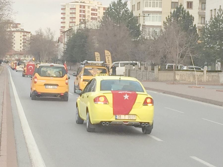 Taksiciler Şehitler İçin Şehir Turu Attı 