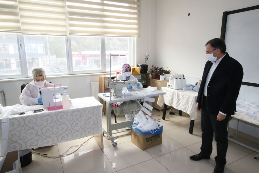 Hacılar Belediyesi maske üretimine başladı