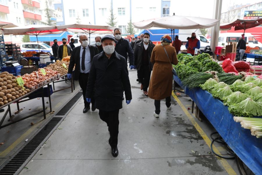 KOCASİNAN’IN PAZAR YERLERİNDE TÜM TEDBİRLER EN ÜST SEVİYEDE