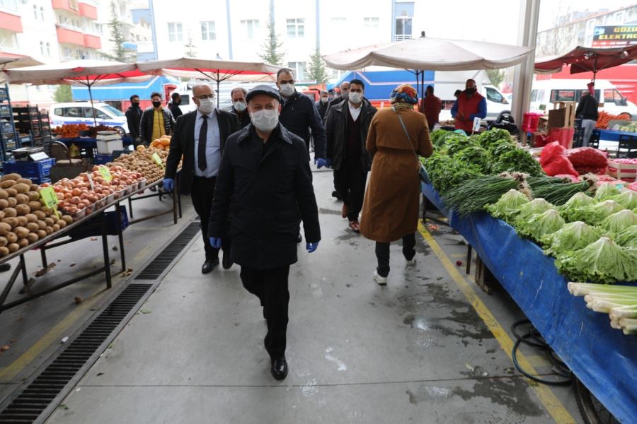  Kocasinan’ın pazar yerlerinde tüm tedbirler en üst seviyede