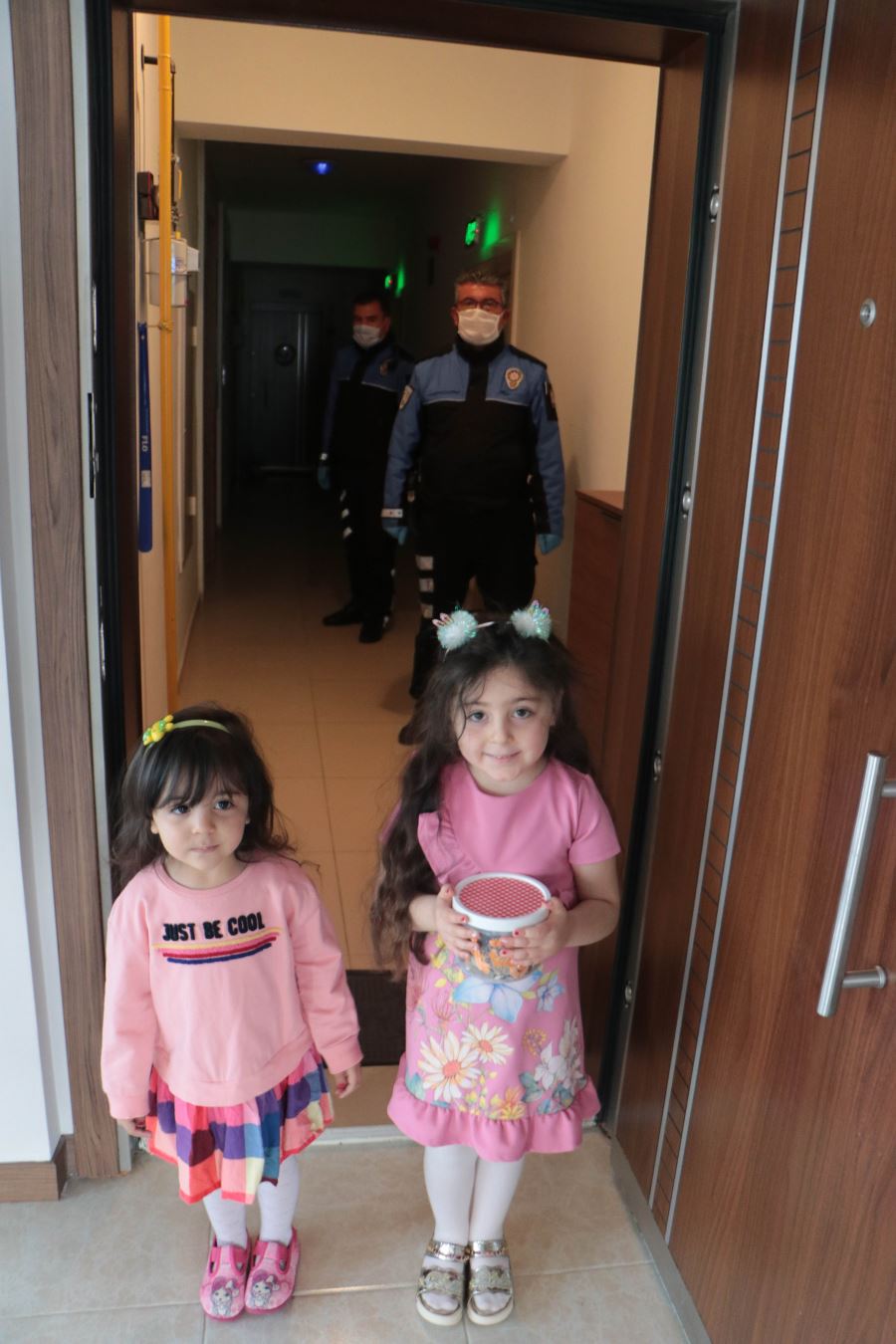 Yaşları küçük, yürekleri büyük