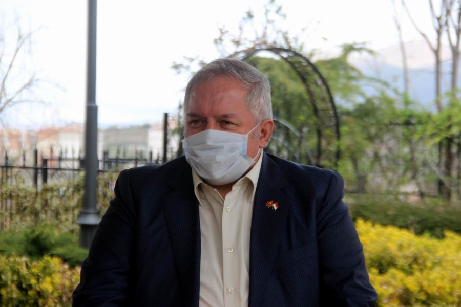  Tahir Nursaçan,Özel bankalarımıza 