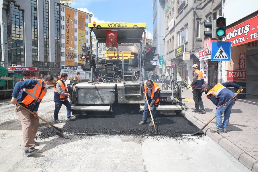 EVDE KAL, BÜYÜKŞEHİR ÇALIŞIYOR