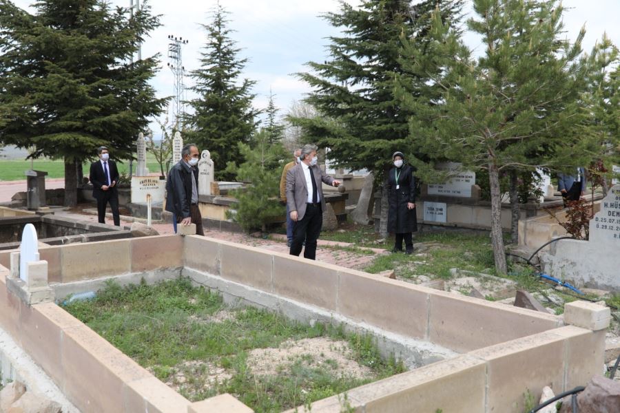 mezarlıklar bakım ve onarımdan geçiyor