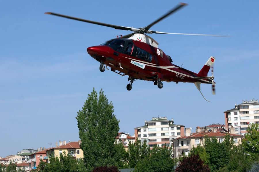 yeni doğan bebeğin imdadına hava ambulansı yetişti