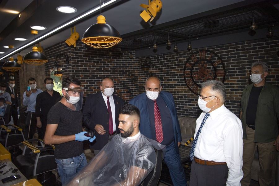 Başkan Büyükkılıç hijyen sertifika törenine katıldı