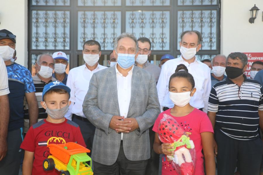 “SİZLERİ DİNLEMEYE GELDİK”