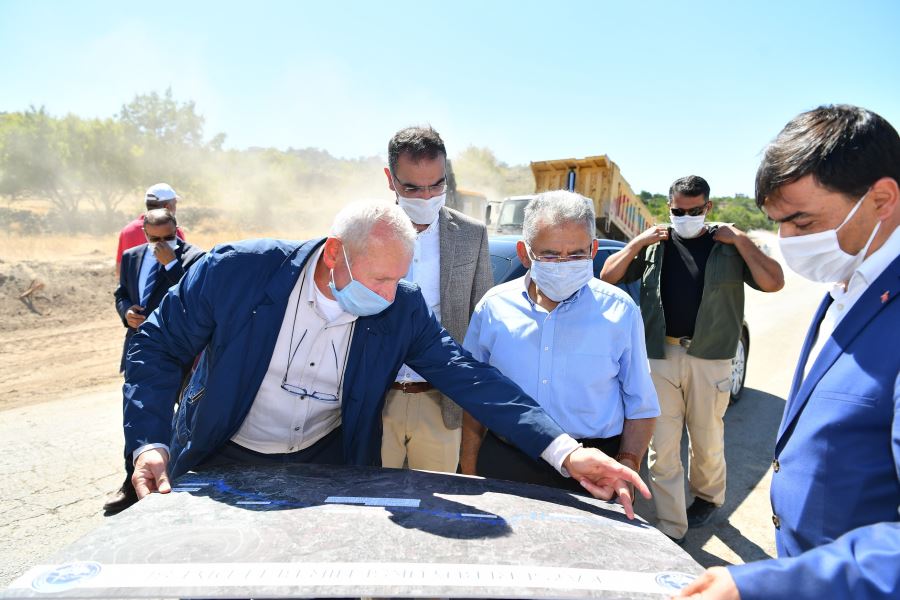 Hisarcık-Hacılar arasındaki yolda hummalı çalışma