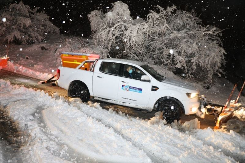 Başkan Palancıoğlu, karla mücadele için sahadaydı

