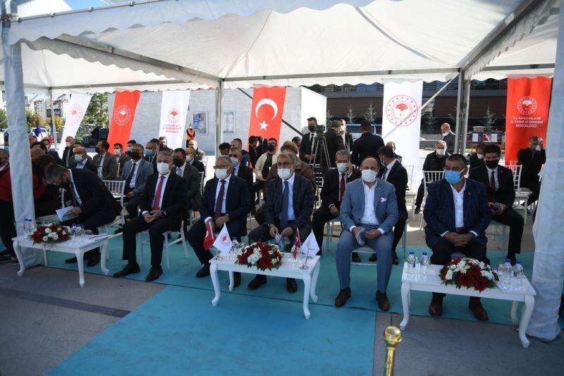 Kayseri’de çiftçiliğe destek sürüyor

