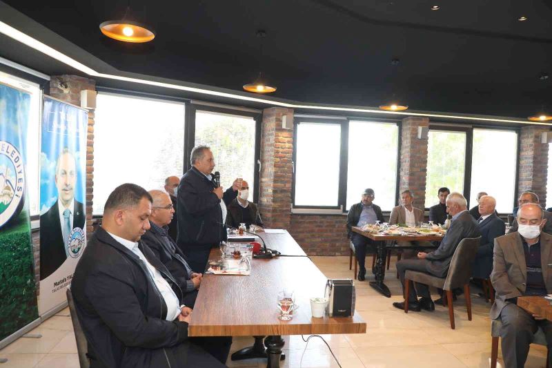 Başkan Yalçın muhtarlarla bir araya geldi
