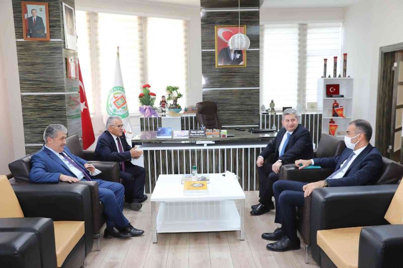 Büyükkılıç’tan Bünyan’da istişare toplantısı
