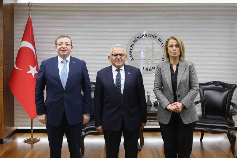 Başkan Büyükkılıç’a komşu şehir ziyaretleri

