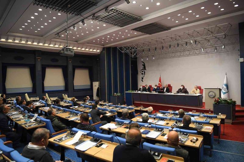 Başkan Büyükkılıç’tan 5.5 saatlik ‘değerlendirme toplantısı’
