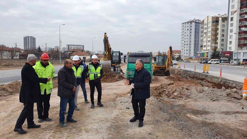Başkan Büyükkılıç’tan raylı sistem hattında inceleme
