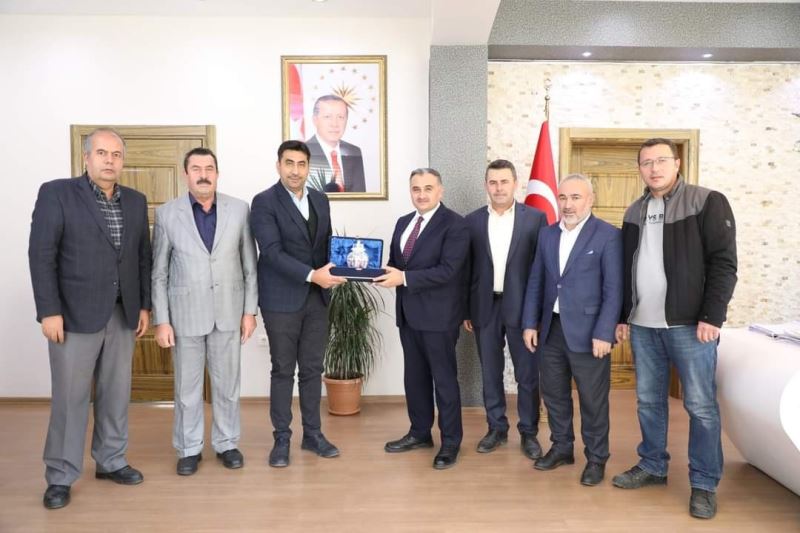 Develi Belediyesi’nde sözleşme sevinci
