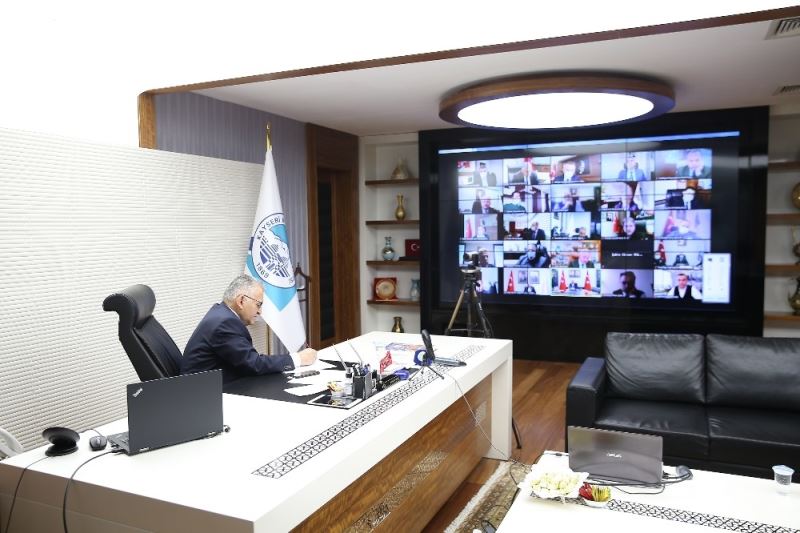 Başkan Büyükkılıç, İl Pandemi Kurulu Toplantısı’na katıldı
