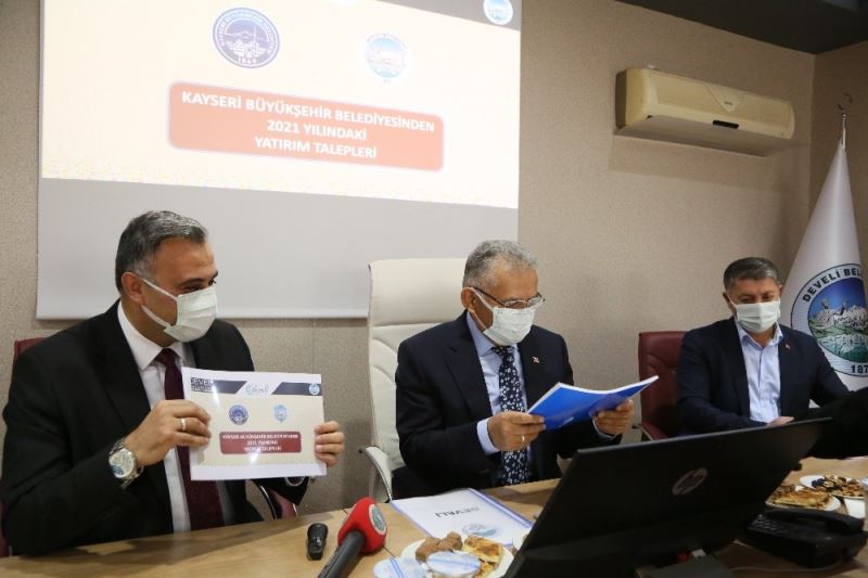 Başkan Büyükkılıç 2021 yılı talepleri için Develi’de

