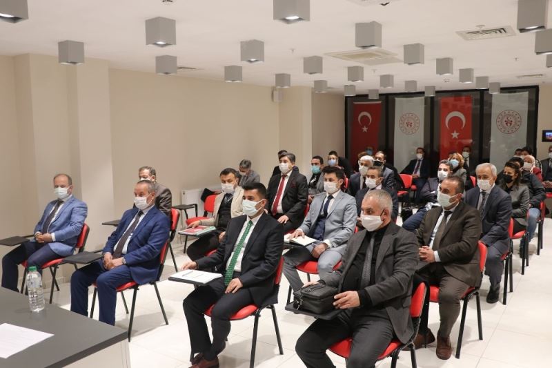 Gençlik ve Spor İl Müdürlüğü’nde değerlendirme toplantısı yapıldı
