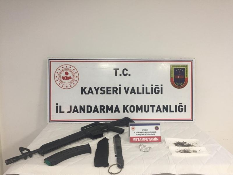 Jandarmadan uyuşturucu operasyonu
